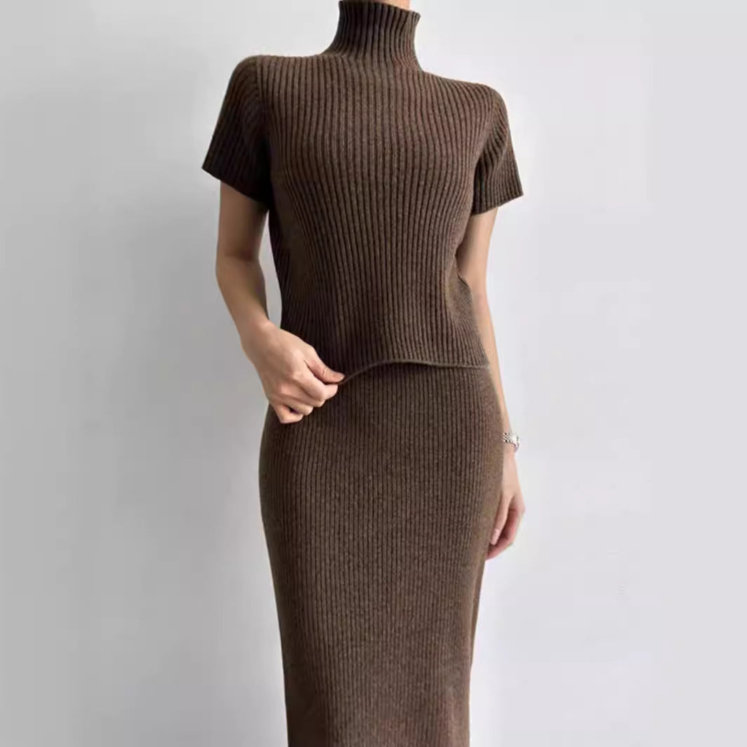 Knitted suit high waist skirt  and short sleeve with neck